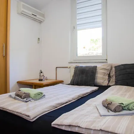 Apartament Puente Viejo *