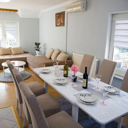 Apartment Puente Viejo *