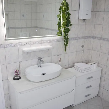 Puente Viejo Apartment *