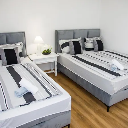 Apartment Puente Viejo